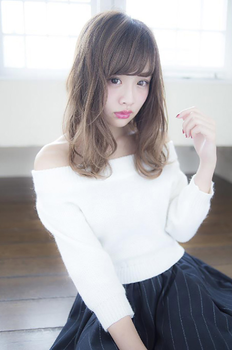 インタビューに答えるありんこさん