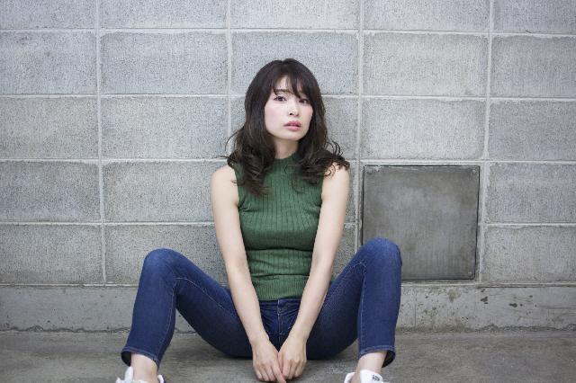 内田　淳一のスタイル画像