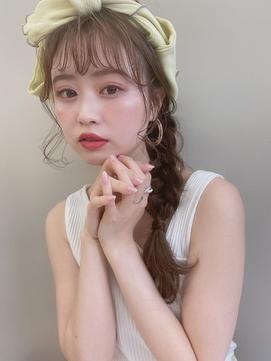 おくれ毛可愛い 三つ編みヘアアレンジ Emma Ecole カットモデル サロンモデル探しはmodeca モデカ