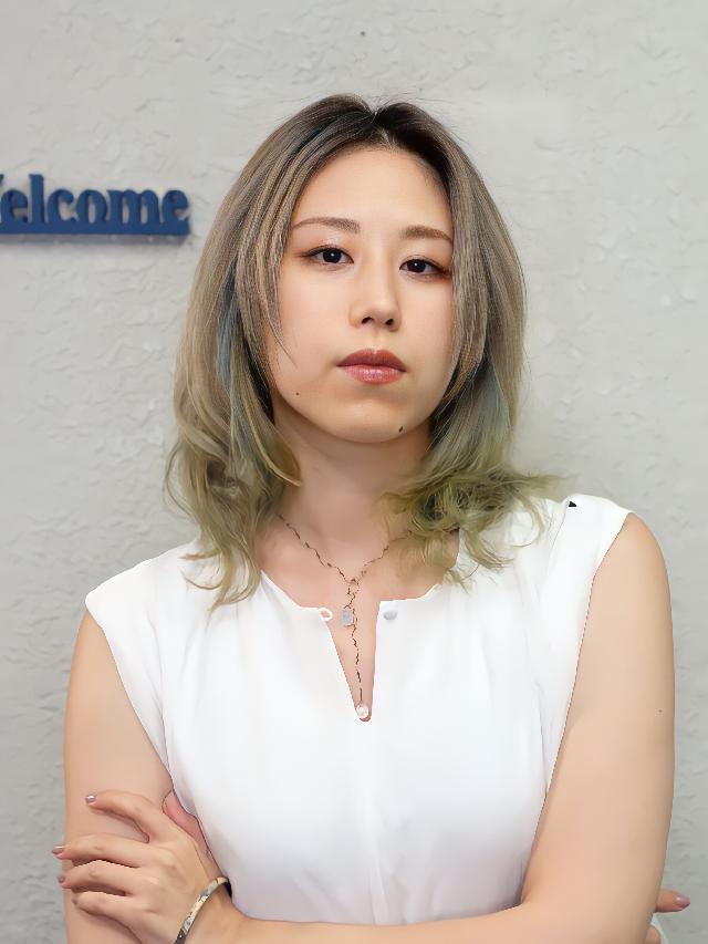 坂内忍のスタイル画像