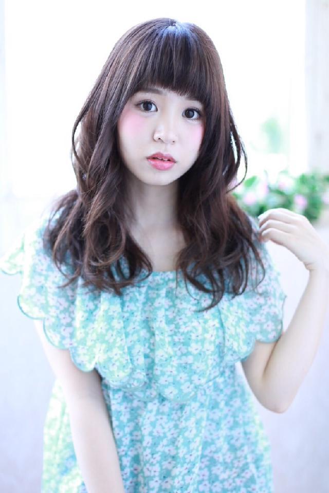 ガーリーウェーブ E Style Vivi 赤池店 カットモデル サロンモデル探しはmodeca モデカ