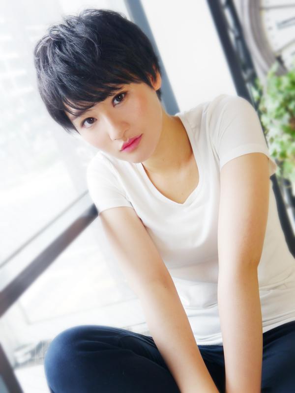 クール可愛い黒髪美人ショート Hair Jurer Deux カットモデル サロンモデル探しはmodeca モデカ