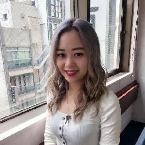 岩田 すみれ