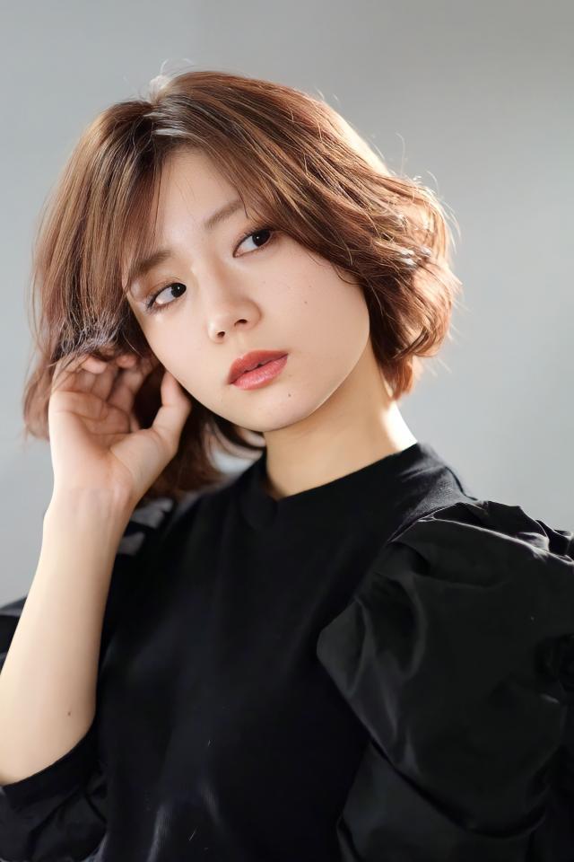坂内忍のスタイル画像
