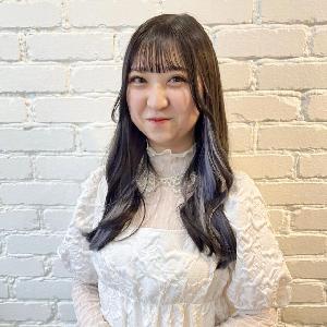 小栁 歩美