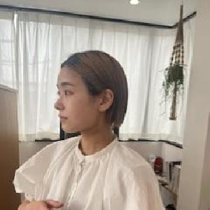 横手真夏
