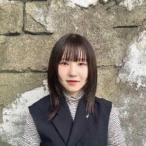 秋坂玲奈