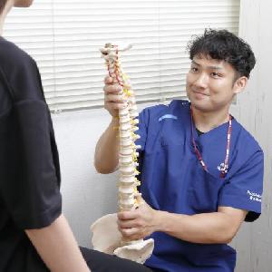 城内 航