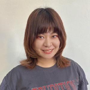 山村　麻美