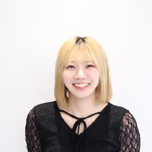 宮川まひろ